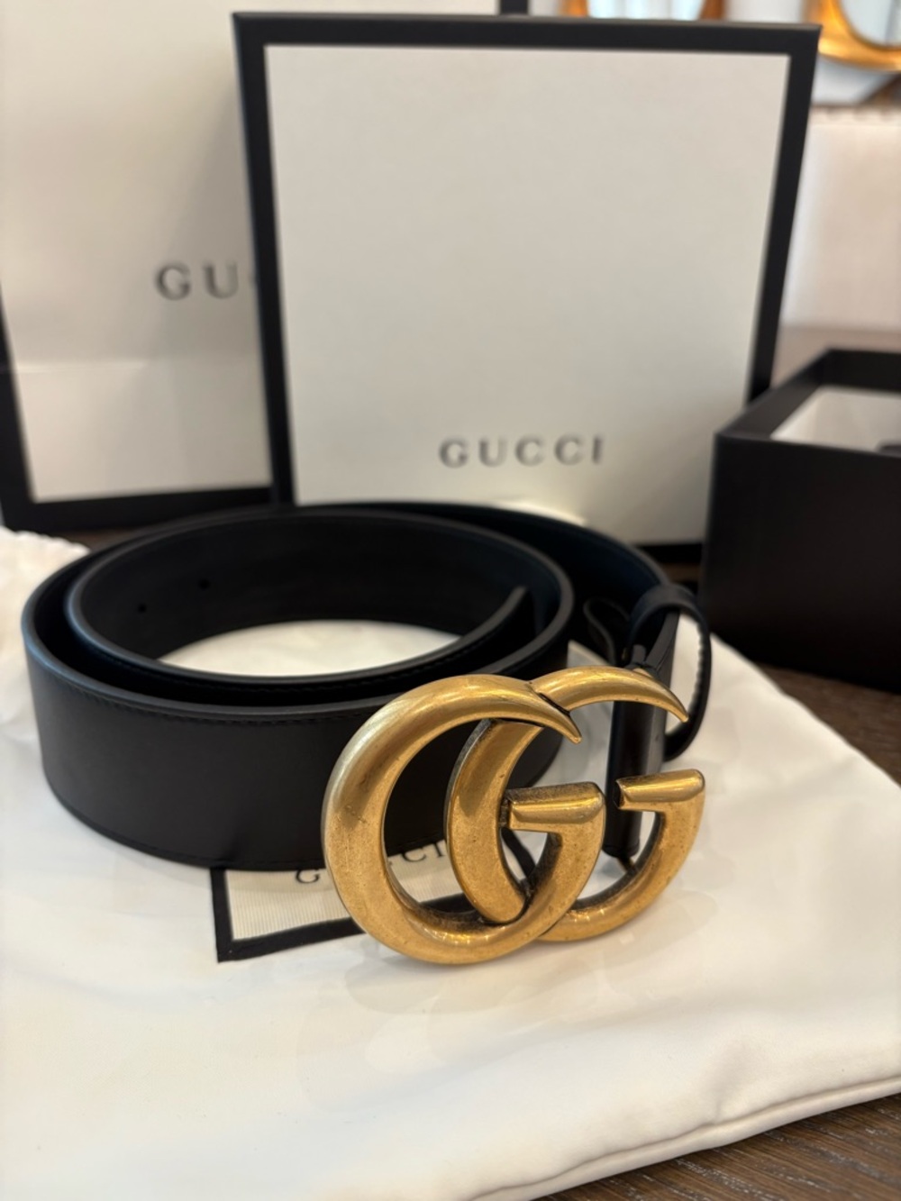 Gucci Wide Black Leather Belt with Gold Double G Logo Buckle - Picture 12 of 12